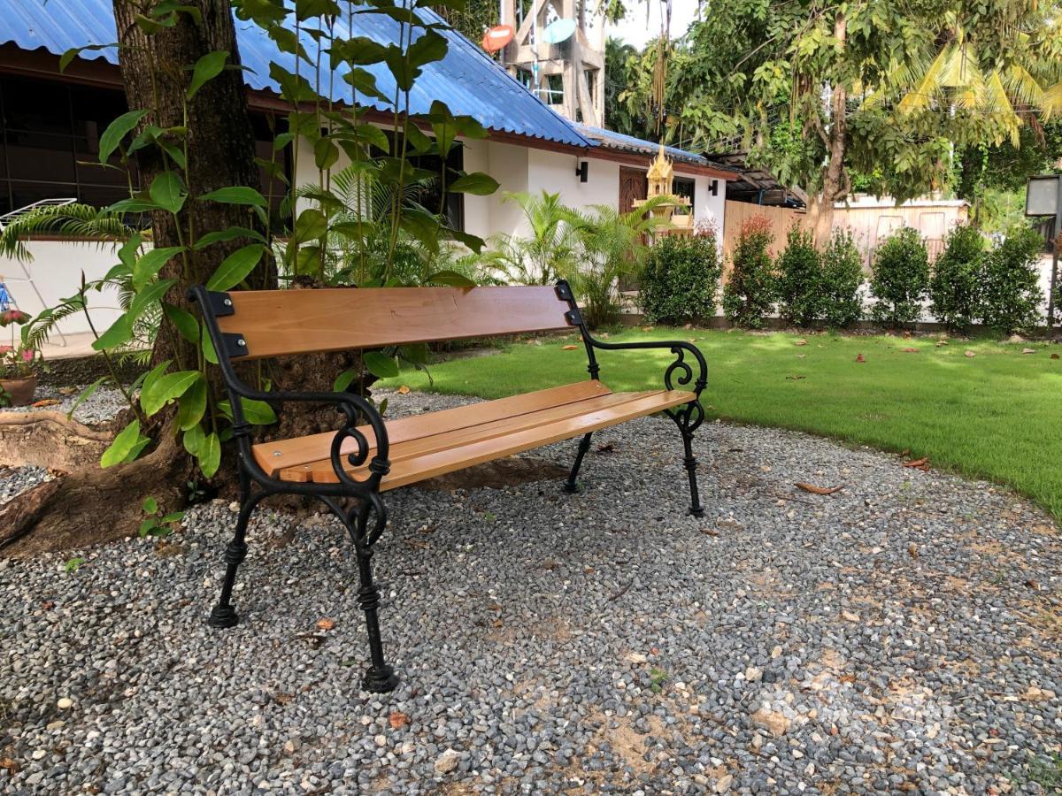 Noble House Beach Resort Koh Lanta Exterior photo