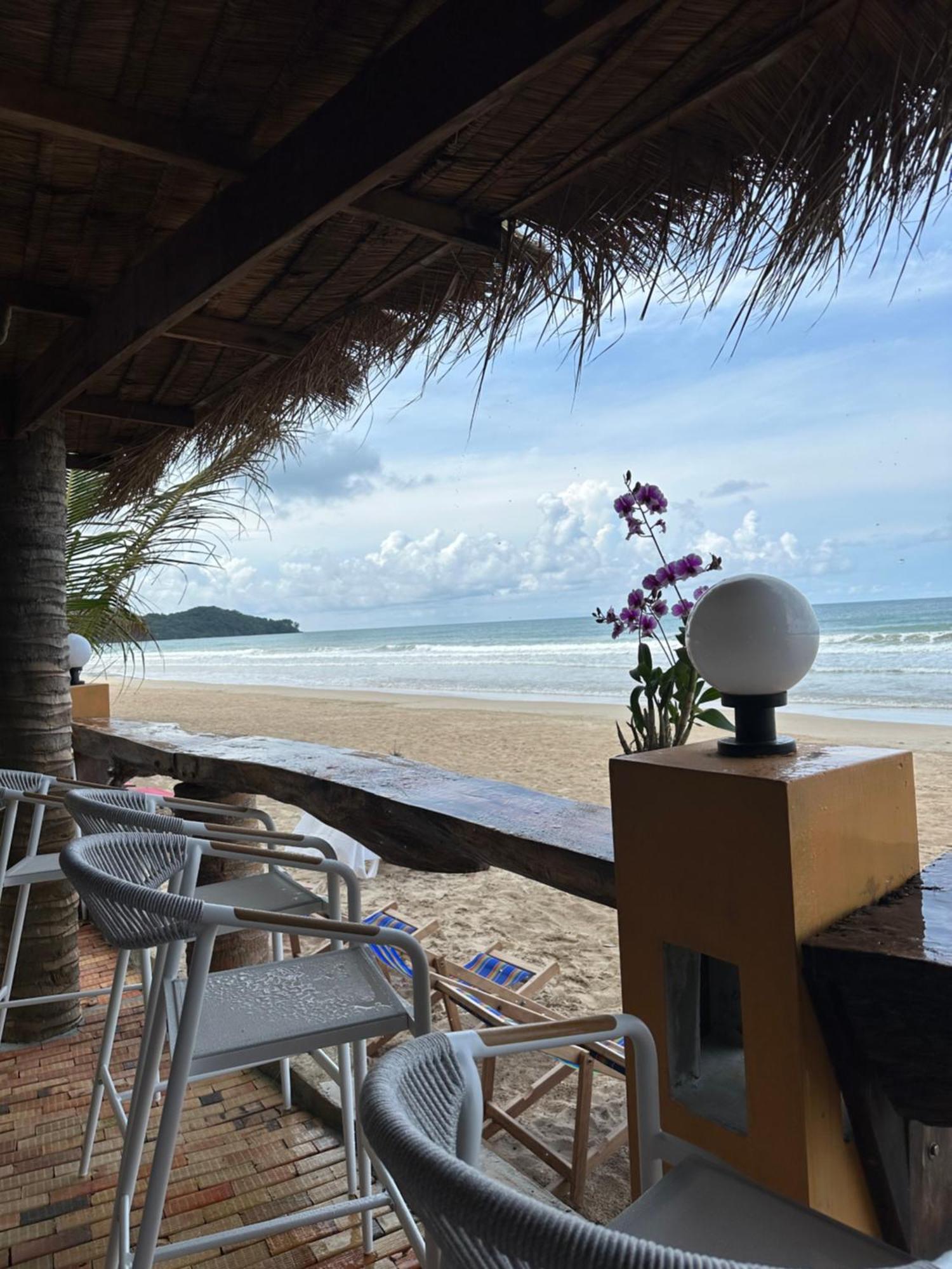 Noble House Beach Resort Koh Lanta Exterior photo